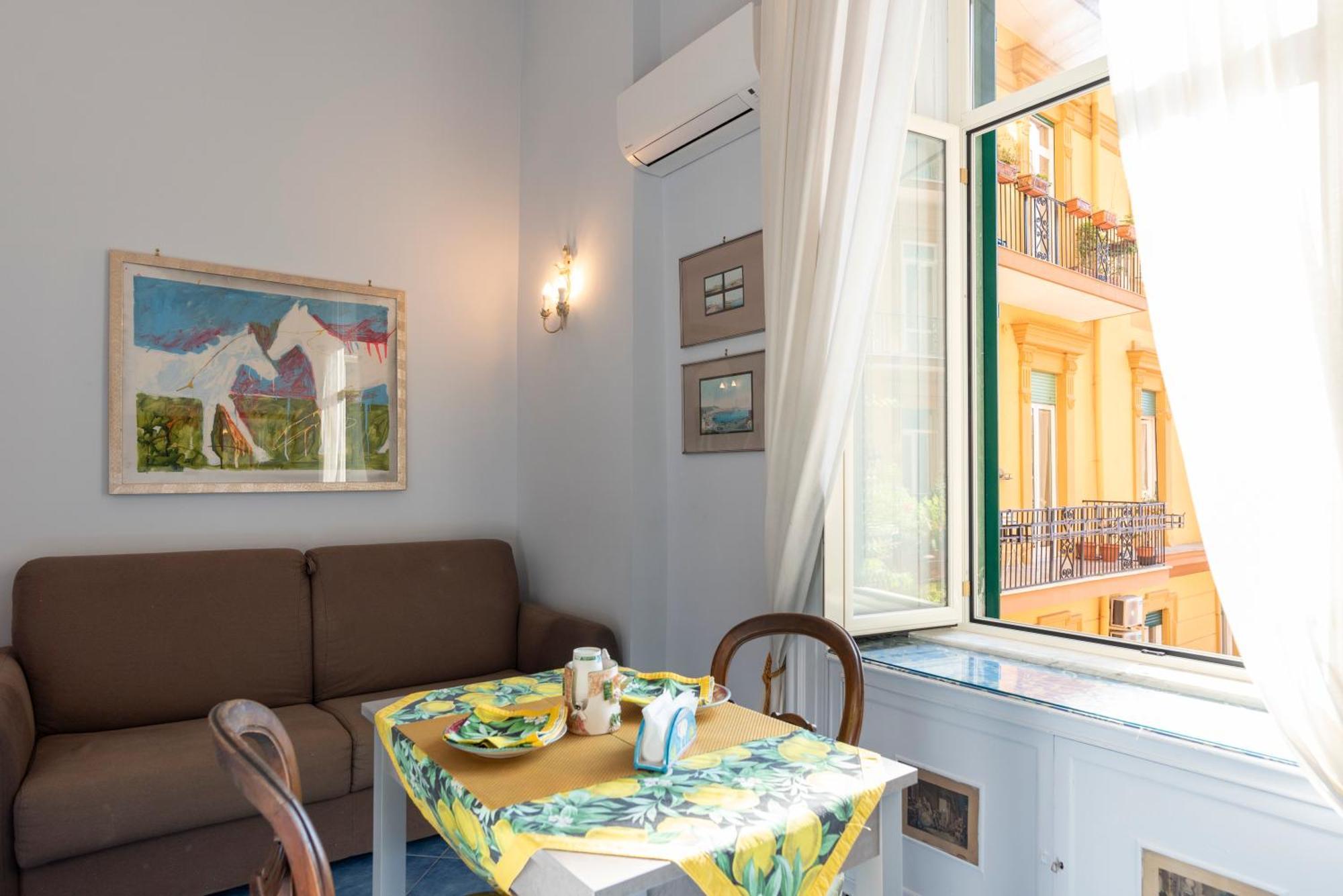 نابولي B&B Le Stanze Dei Mille المظهر الخارجي الصورة